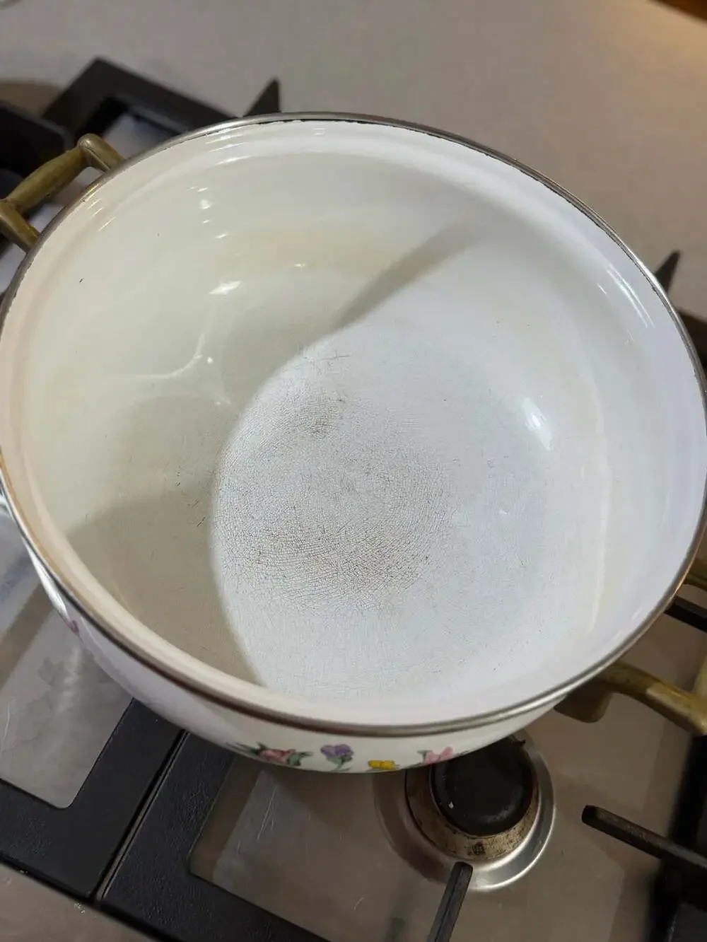 Vintage Enamel Casserole Pot With Lid Floral Pattern
